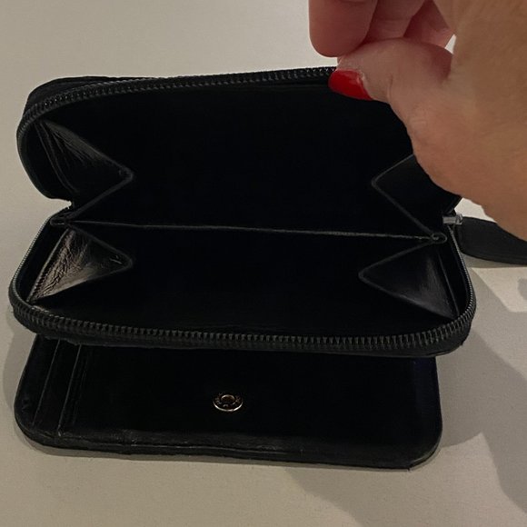 Vintage Quilted Nylon Prada Wallet - Picture 11 of 11